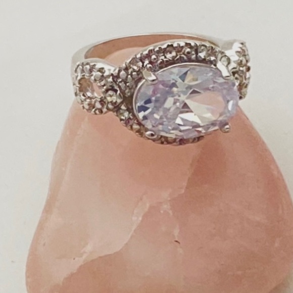 Silver plated and cubic zirconia ring. Size 6.5. - Picture 5 of 7